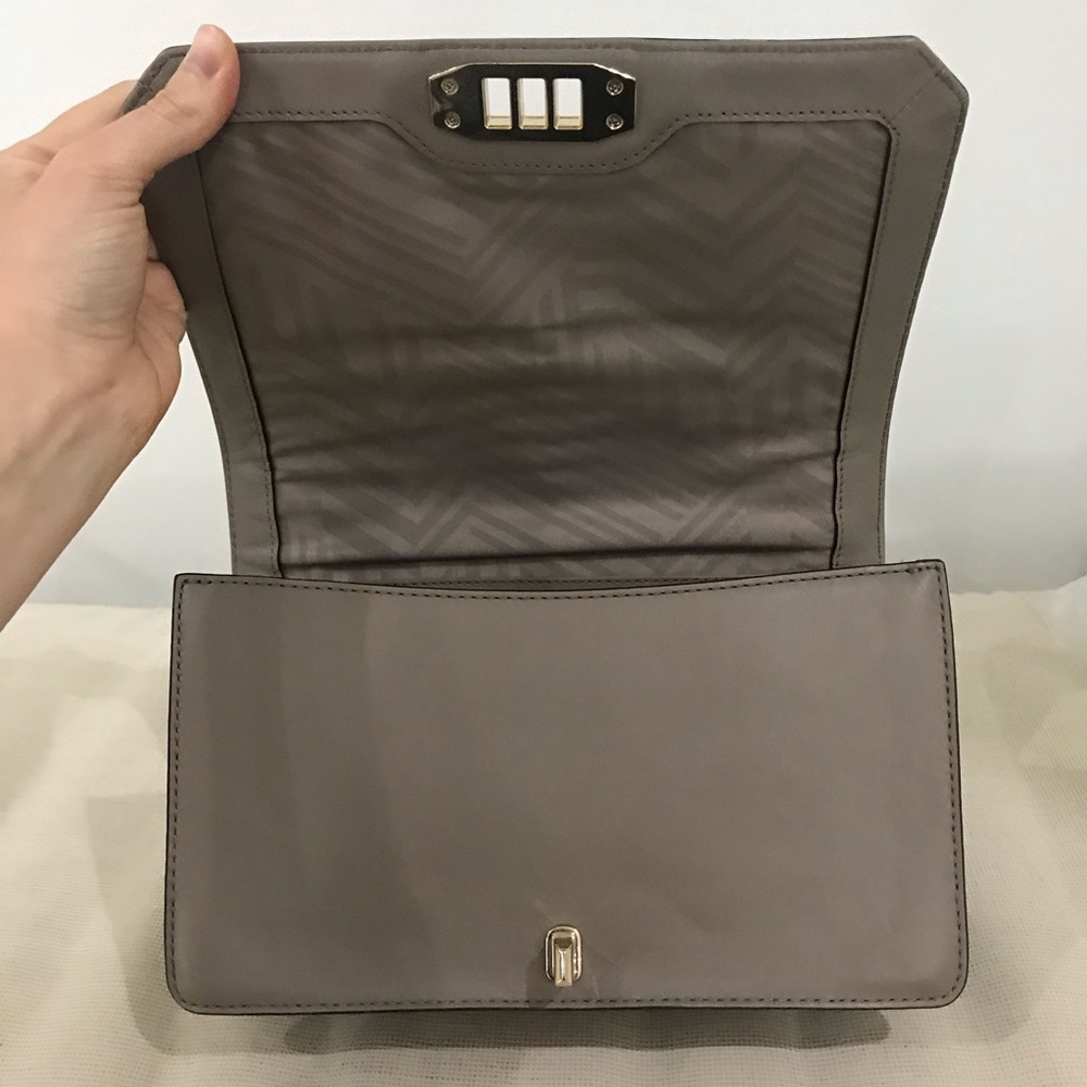 Rebecca Minkoff Geo Love Medium Chevron Crossbody Bag Gray/Taupe/Mushroom - Picture 13 of 14